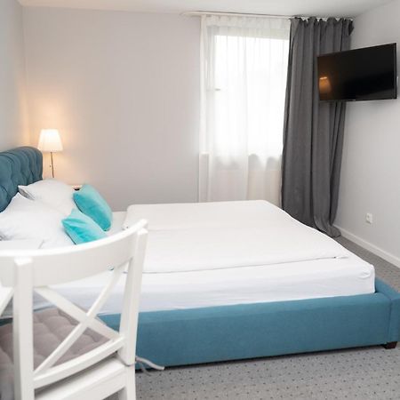 Hotel Zum Hahn Garbsen Extérieur photo