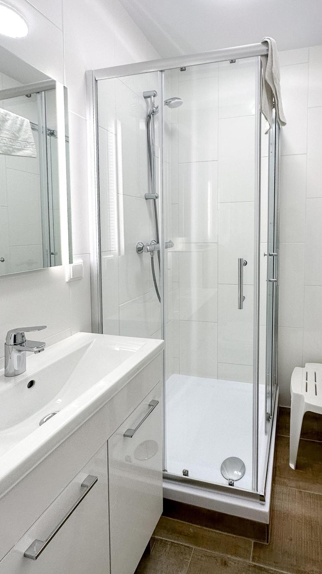 Hotel Zum Hahn Garbsen Extérieur photo